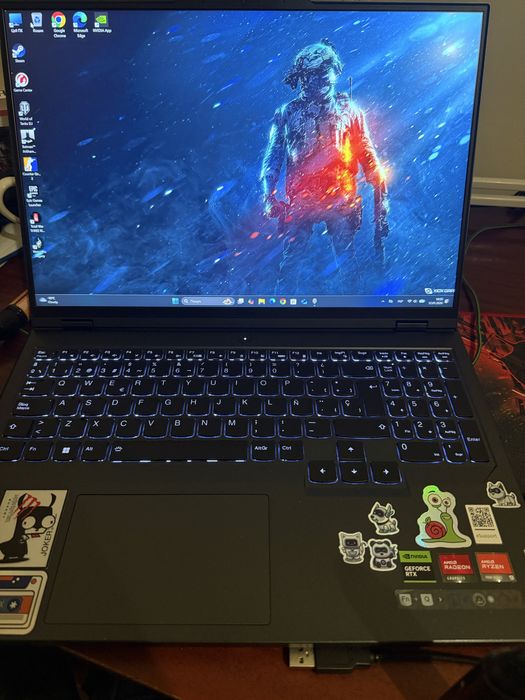 Lenovo Legion Pro 5 16ARX8 - Ryzen 9 7945HX, RTX 4070, 32GB, 2TB SSD