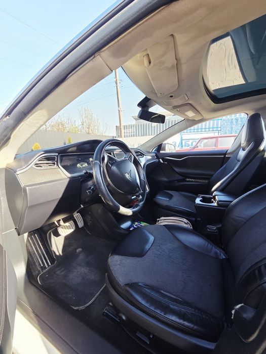 Tesla model s 60