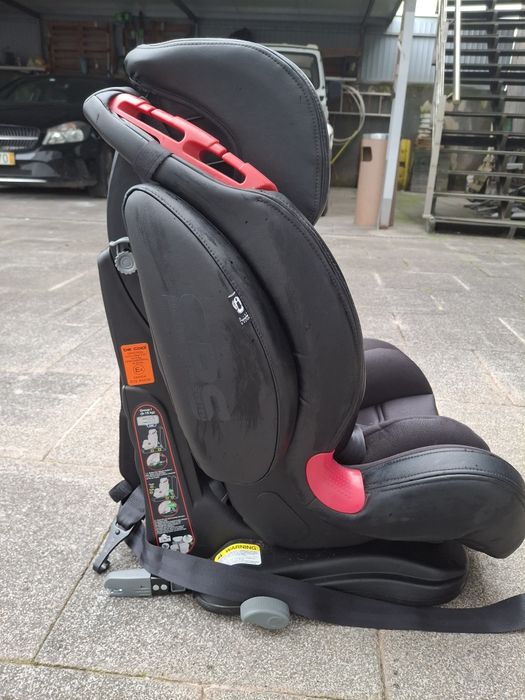 Cadeira Auto c/ Isofix grupos 1-2-3