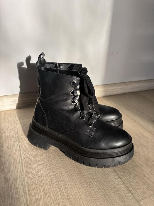 Черевики Bershka