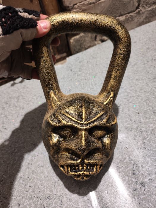 Kettlebell 16 kg w formie diabła – para (2 szt.) | design premium