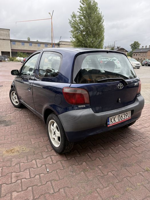 DŁUGIE OPŁATY! Toyota Yaris 1.0 VVT-i 68 KM – 2000 rok