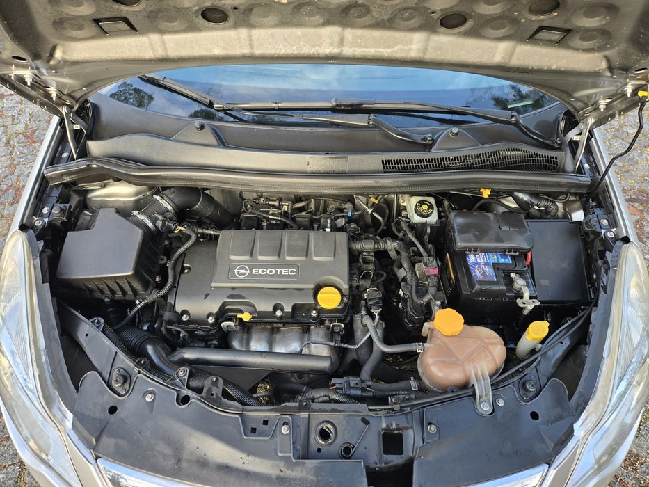 Carro revisado em excelente estado, só teve um dono.