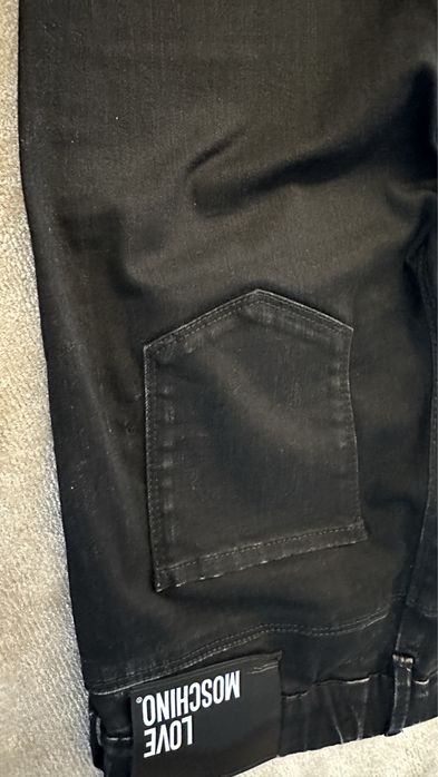 Calças pretas moschino