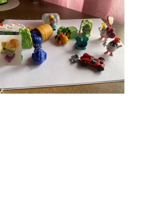 Киндеры миньон, герои в масках, макси, супергерои и др.