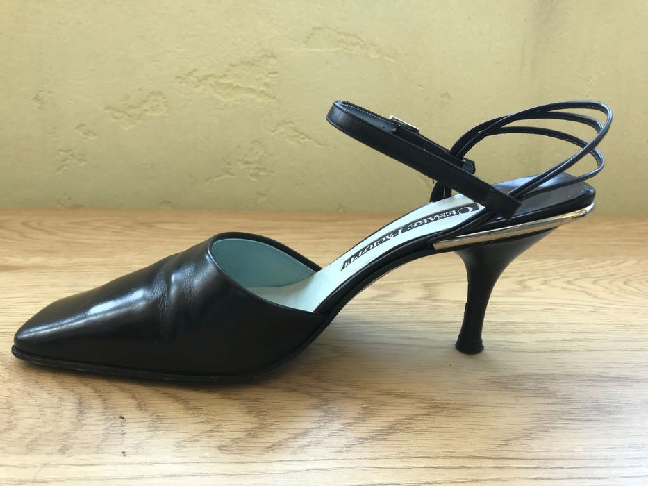 Чорні жіночі босоніжки з натуральної шкіри, Італія.