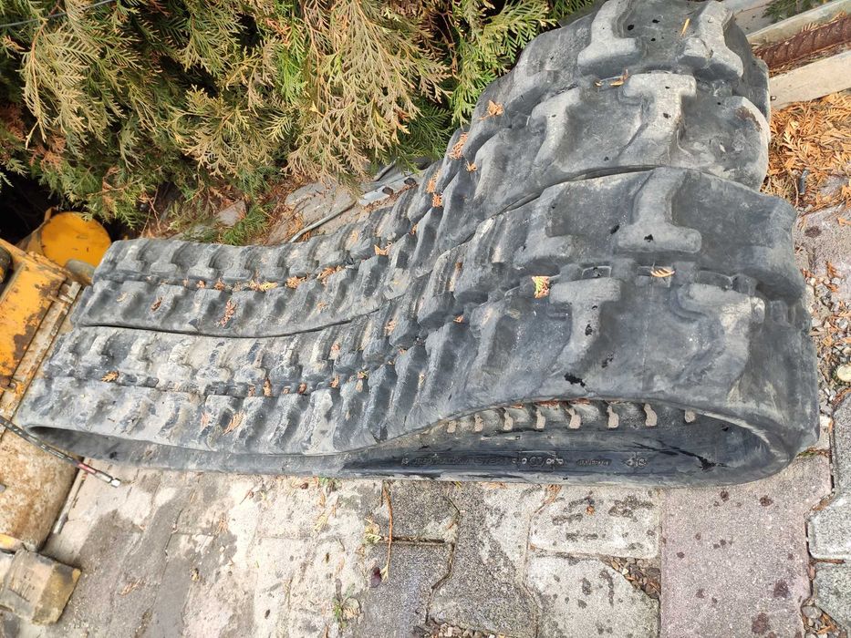 gąsienica mini koparka jcb 19-1   230x48x70