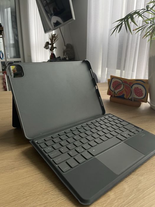 Чехол Combo Touch iPad Keyboard Case