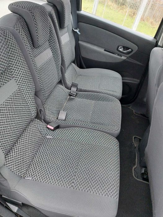 Renault  Scenic  2011