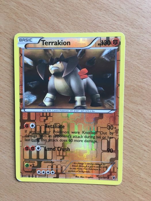 3 Cartas Pokémon Holográficas Raras (Terrakion).