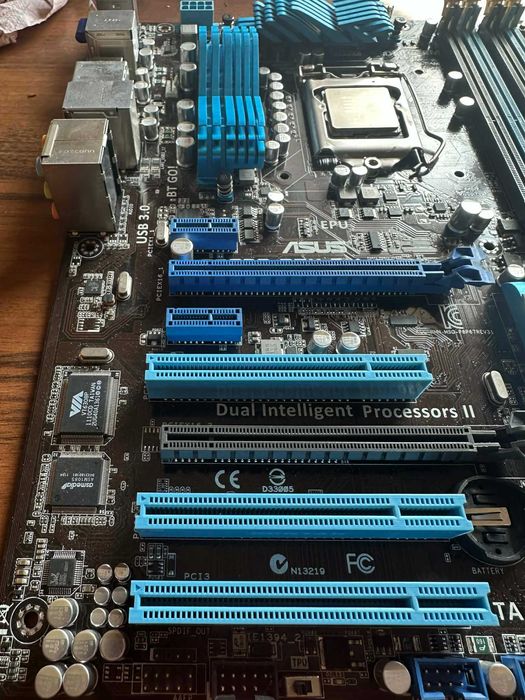 Топова плата lga1155 asus p8p67 rev 3.1 sli на ddr3/usb3.0 підтримує sata3 + core- i7,i5,i