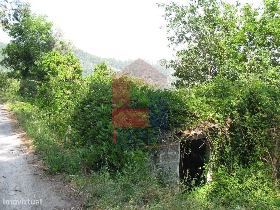Terreno, Valbom S. Martinho