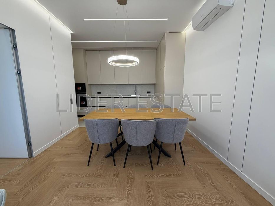 Продаж 2-кімнатної квартири в ЖК Uzh Towers | Слов'янська набережна, Ужгород