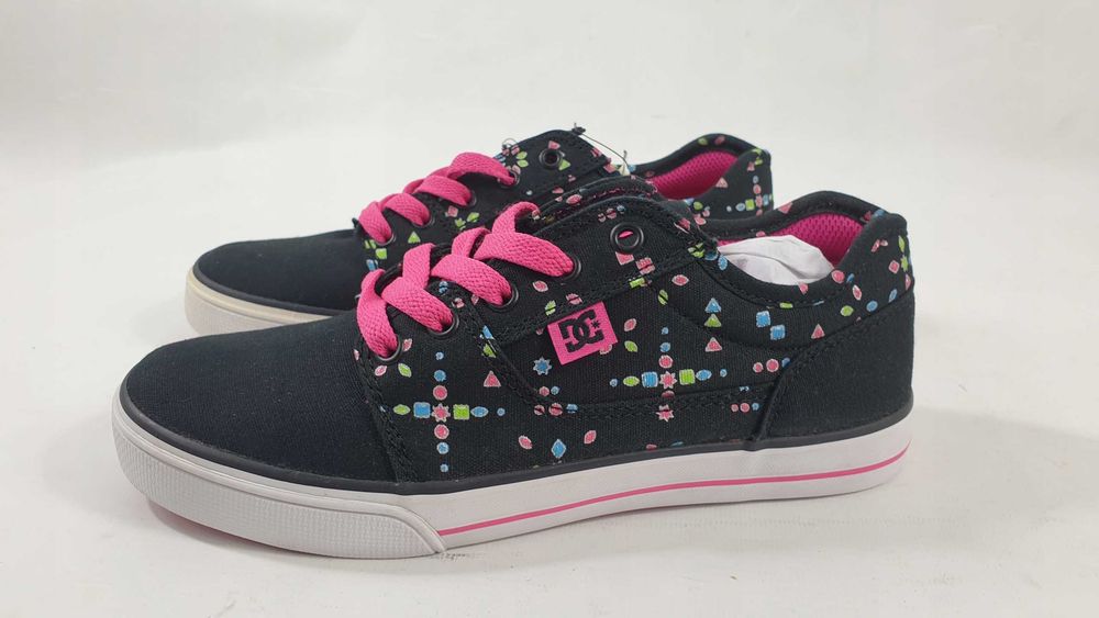 Trampki dziecięce DC nowe  r. 35 czarny