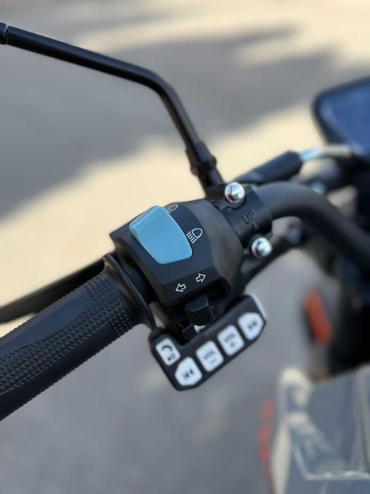 Мотоцикл GEON VERTEX 300 new
