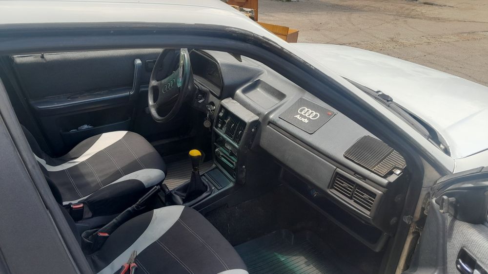 Продам ауди 100 с3 на ходу