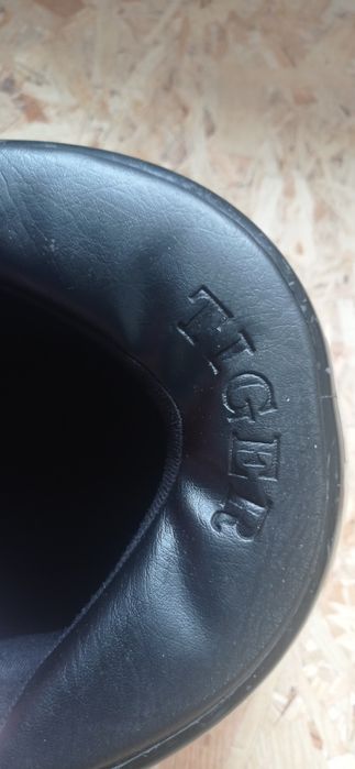 Kask motocyklowy Tiger.