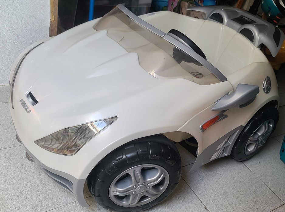 Carro Elétrico de 2 lugares INJUSA REV