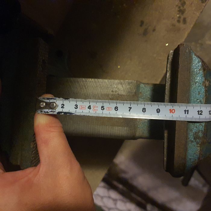 Imadło stołowe ślusarkie 130 mm