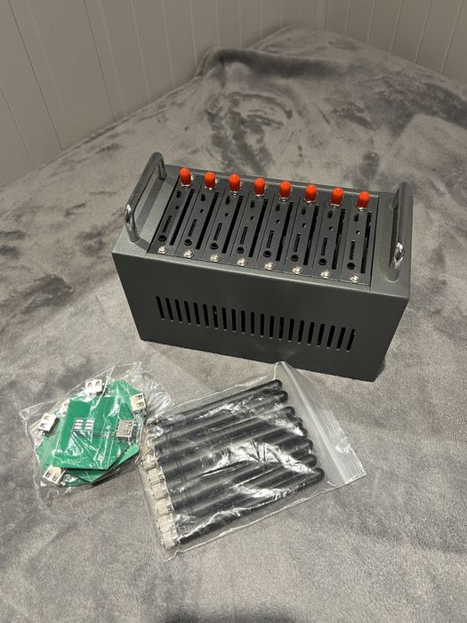 SIM-банк 128 карток та Sim шлюз 8 слотів