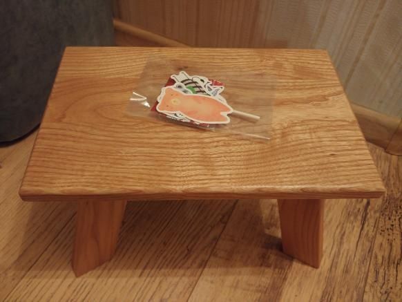 Дерев'яний дитячий табурет, табурет-сходинка