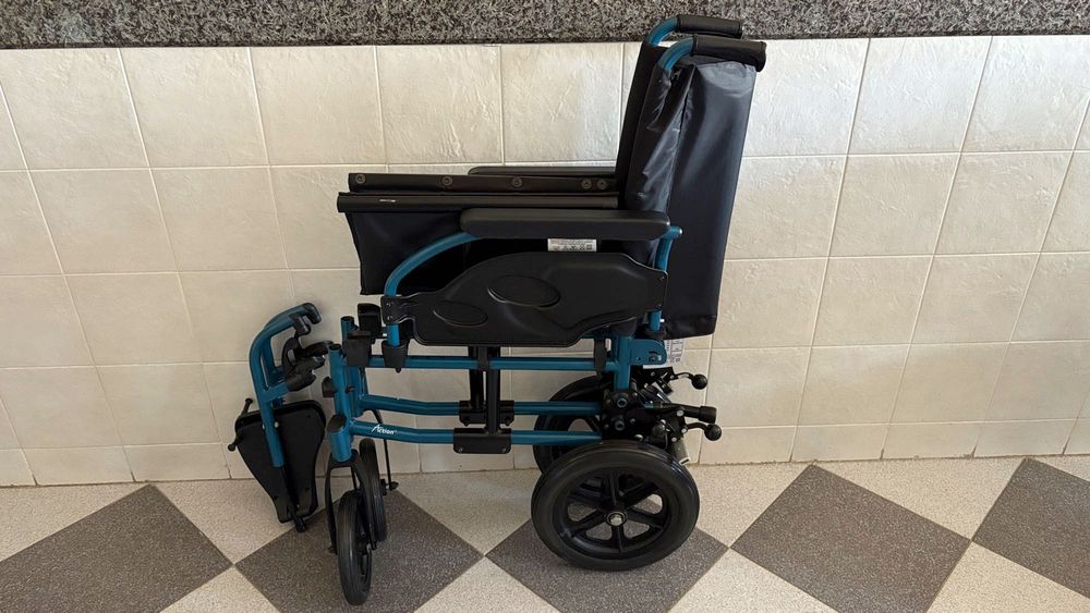 Cadeira de Rodas Invacare