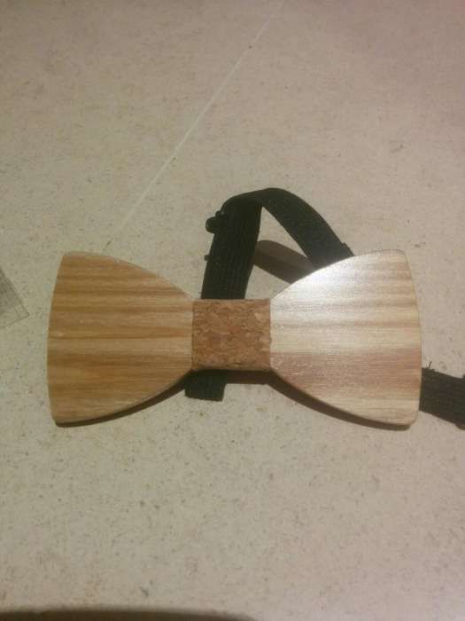 Laço/Papillon em madeira para criança