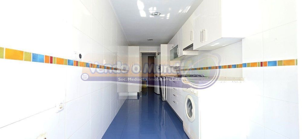 Apartamento T3 em Carnide (LXLX013)