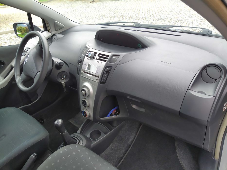 toyota yaris II, 1.4 D4D, Van,