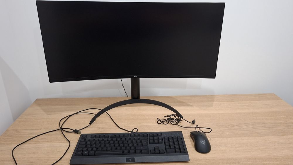 LG UltraWide 34WP65C-B | 34''