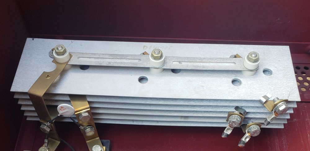 Prostownik mostek prostownicy trójfazowy.