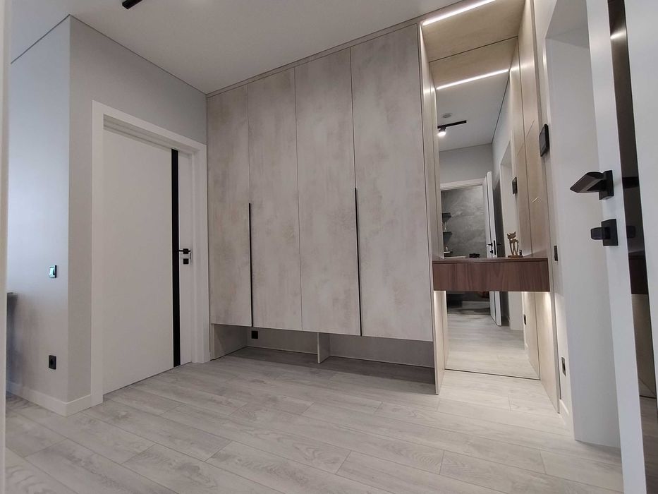 ЖК Варшавський 3, Квартира з новим, якісним ремонтом!