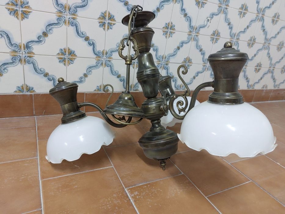 Candeeiro com 3 focos