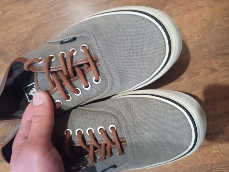 Продам чоловічі кеди бренду Vans