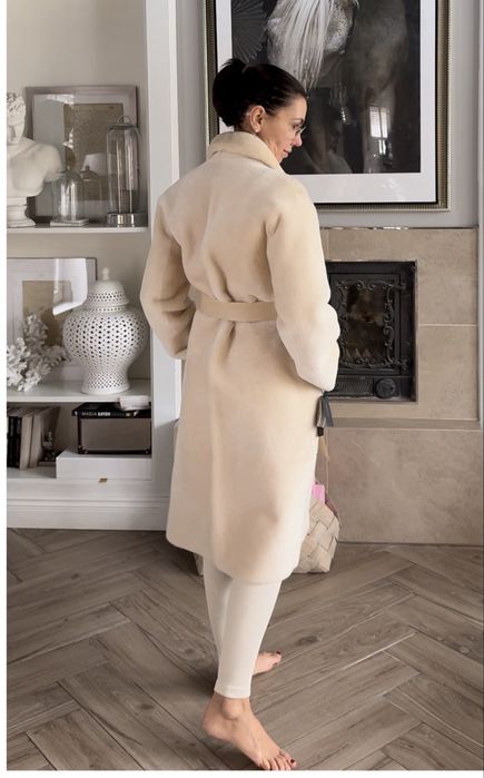 Kożuch natualny Massimo Dutti