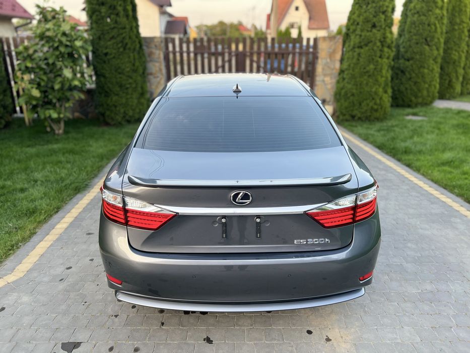 Lexus es300h 2012