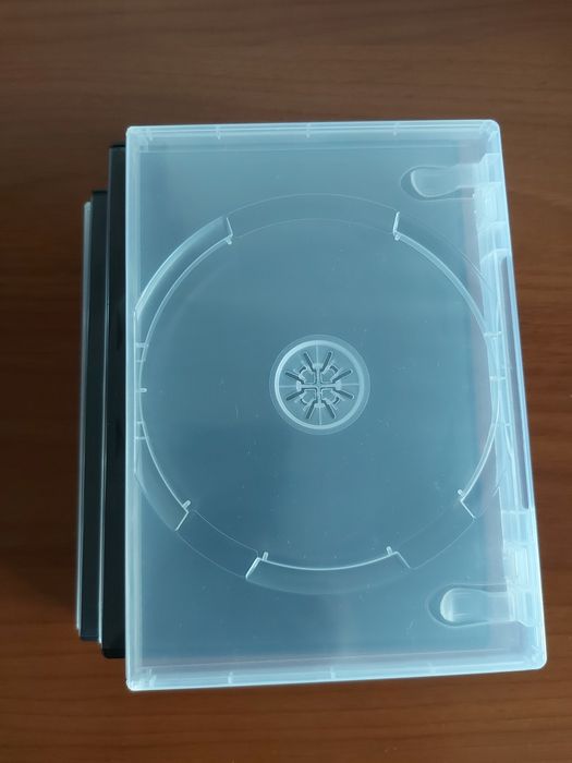 Caixas de DVD vazias