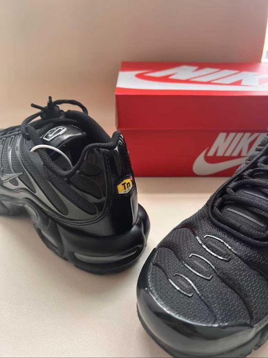 Espadryle buty_Nike_Air_Max_TN_Plus_Black_Espadryle / Rozmiar.41