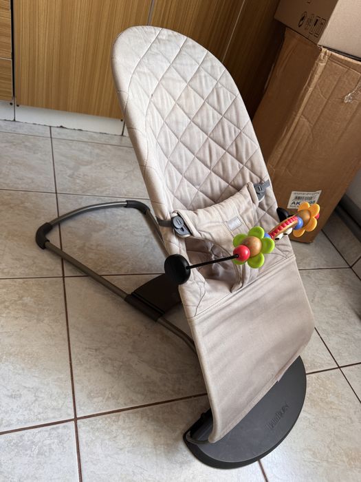 Leżaczek Baby Bjorn