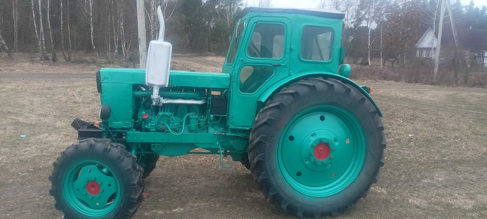 Продам трактор т 40 АМ в хорошому стані.