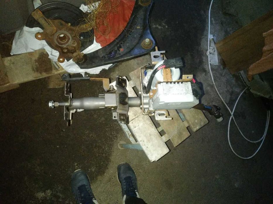 Электроусилитель руля с рулевой колонкой NISSAN LEAF ZEO 10-13