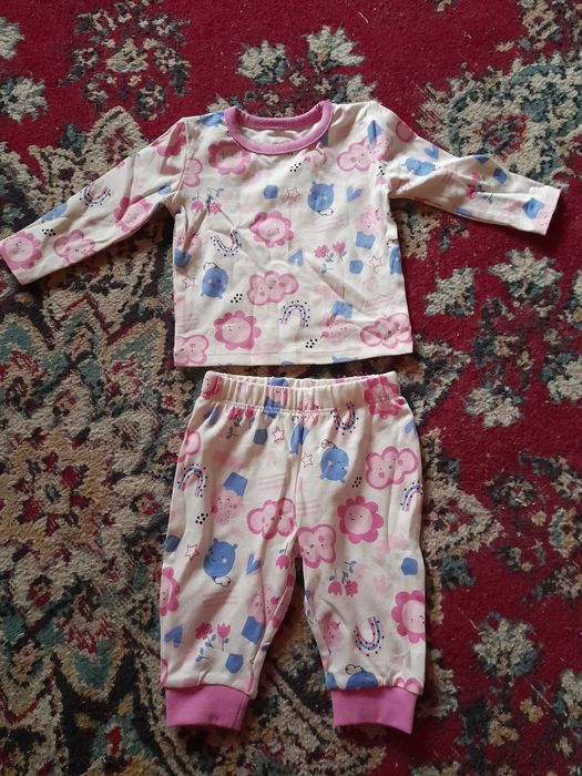 Дитячі речі,взуття.