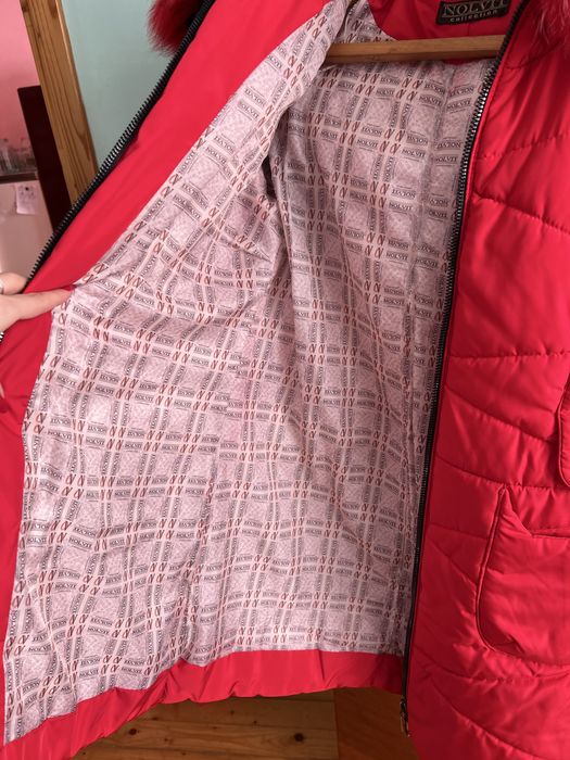 Зимова куртка жіноча червона