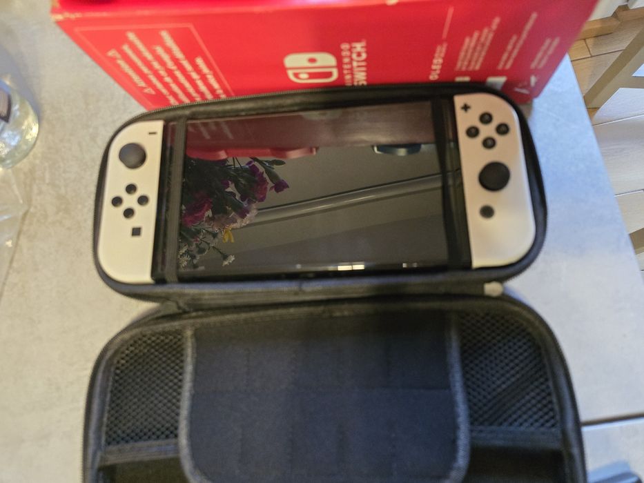 Nitendo Switch oled białe