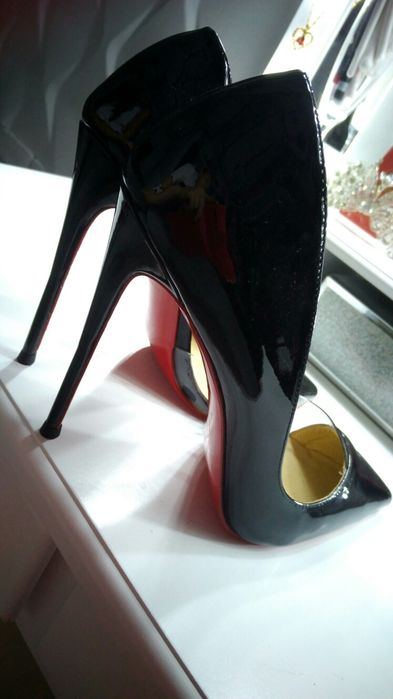 Szpilki Christiana Louboutin 40 41
