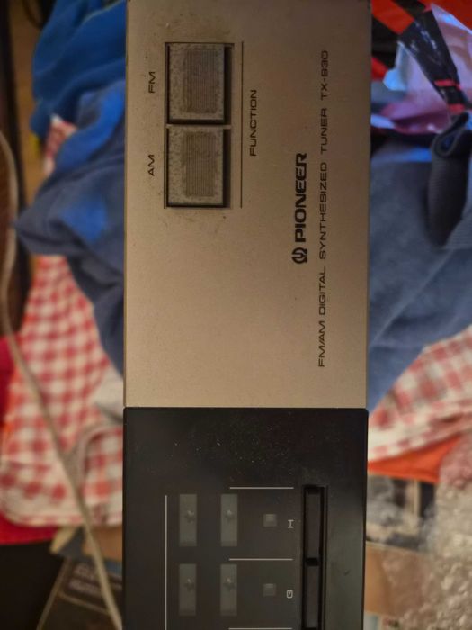 Tuner model pioneer TX-930
