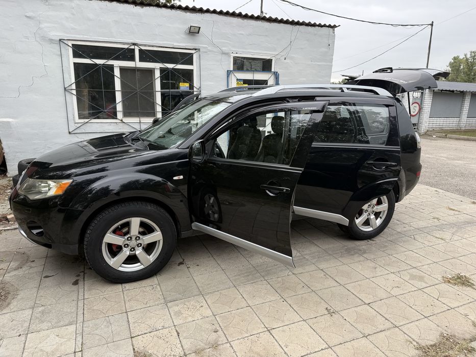 Mitsubishi Outlander XL 3.0 AT (S63)