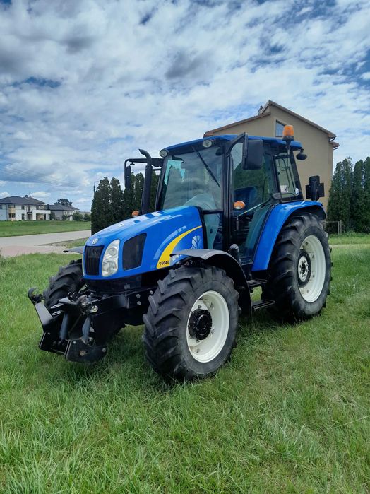 New Holland   T5040   Krajowy  Fabryczne opony  EHR  Pneumatyka  TUZ  3640Mh
