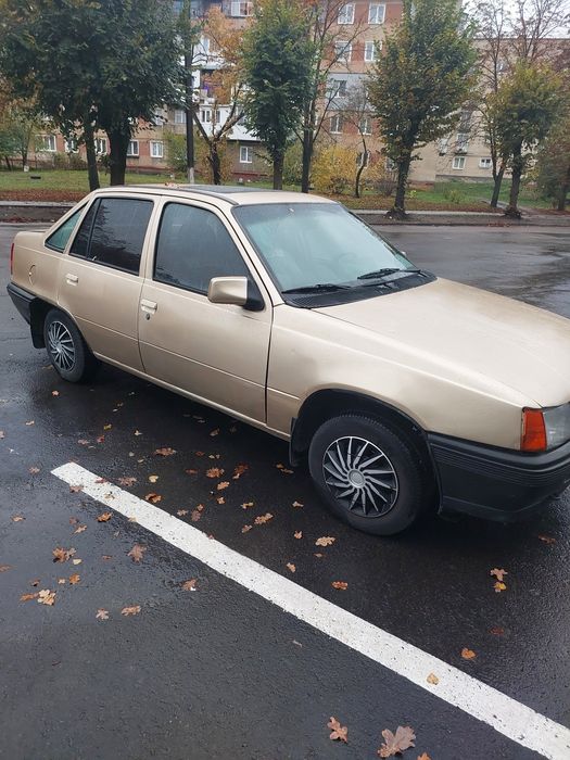 Opel Kadett 1.3 Gaz - Benz