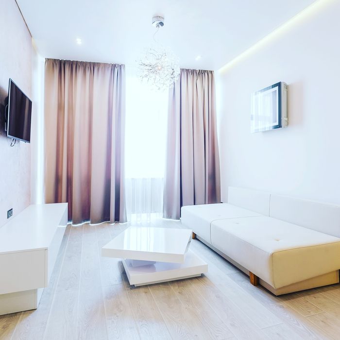 Подобово однокімнатна квартира на Оболонскій набережній.